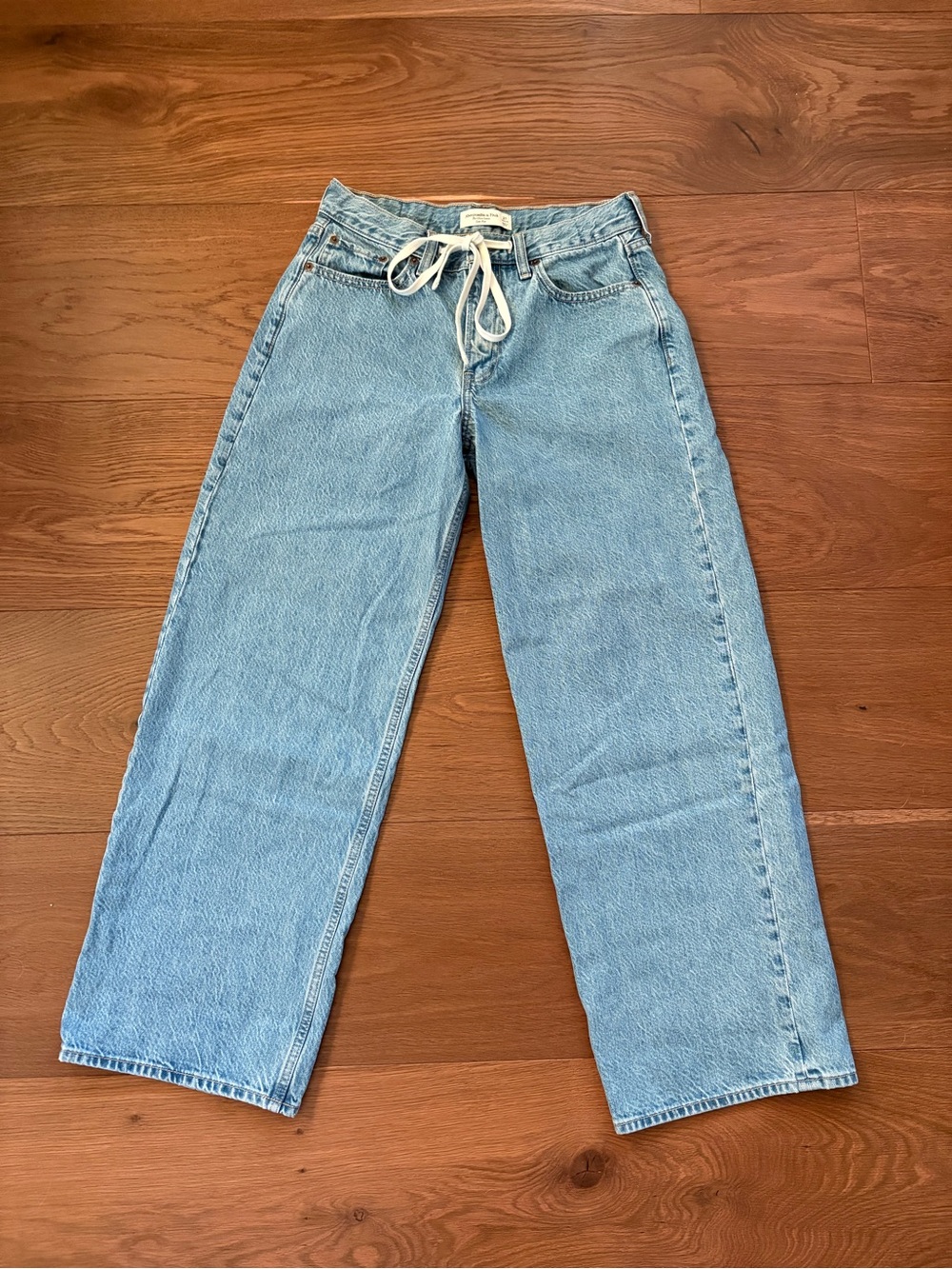 Abercrombie & Fitch The Ultra Loose Low Rise Jeans